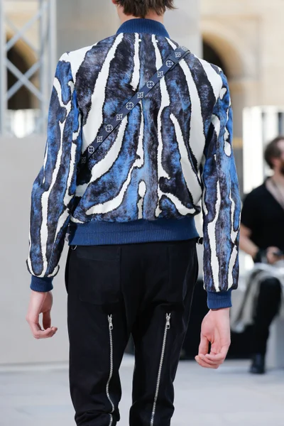 Look 96